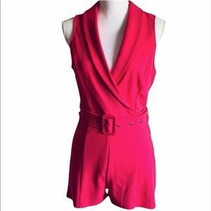 FOREVER 21 SLEEVELESS ZIP CLOSURE HOT PINK ROMPER